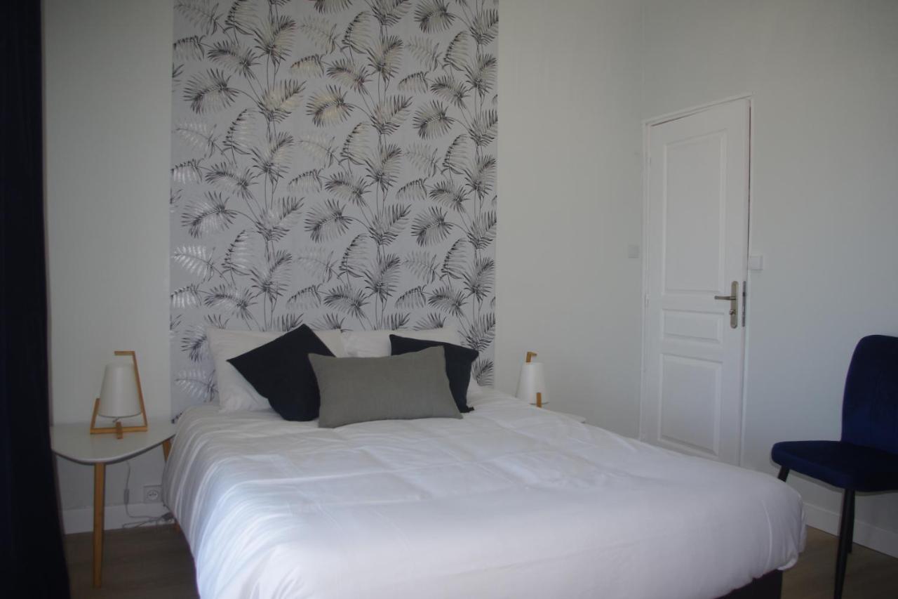 Hotel Rapin Portets Bagian luar foto